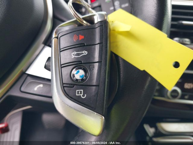 5UXTR7C54KLF30235 BMW X3 Sdrive30i
