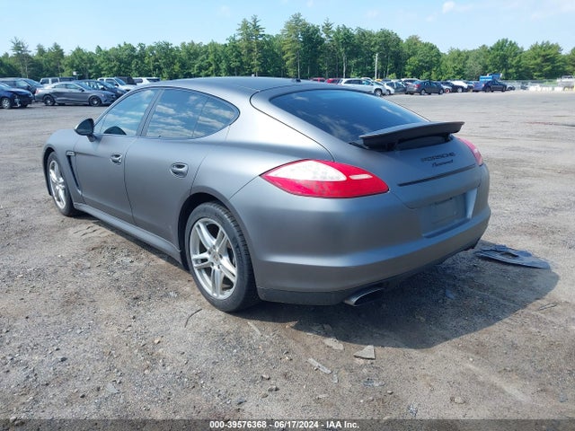 2013 PORSCHE PANAMERA WP0AA2A79DL012046 Photo 2