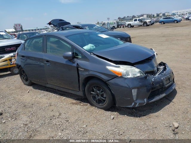 Toyota Prius Two 2014 JTDKN3DU6E1774411 Image 1