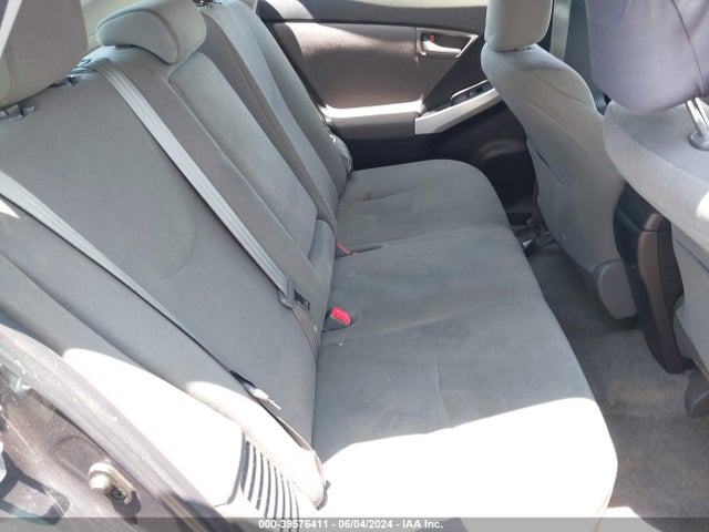 Toyota Prius Two 2014 JTDKN3DU6E1774411 Image 8