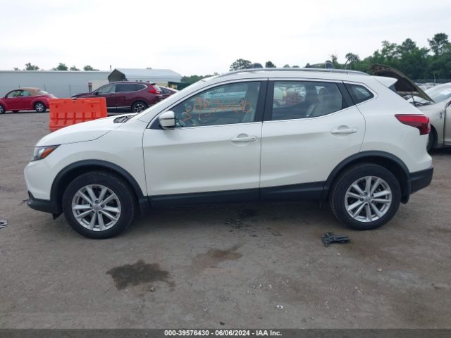 JN1BJ1CP1JW186945 Nissan Rogue Sport Sv