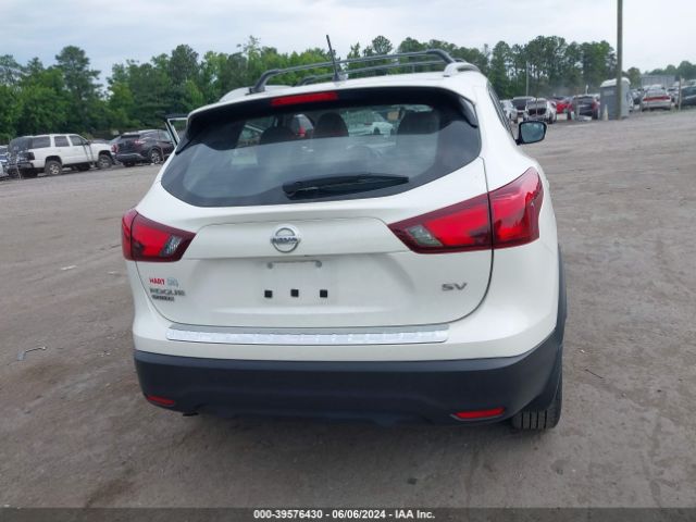 JN1BJ1CP1JW186945 Nissan Rogue Sport Sv