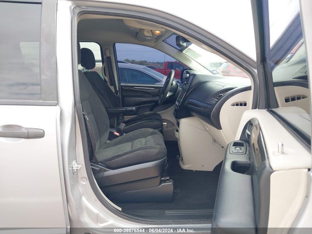 2C4RDGBG9KR796271 Dodge Grand Caravan Se