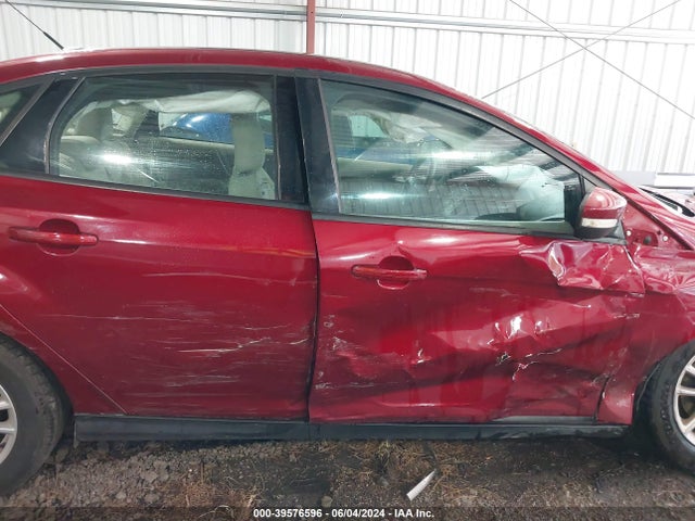 Ford FOCUS SE 2016 1FADP3F28GL371574 Image 13