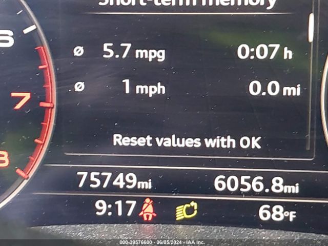 WA1VAAF76JD019086 Audi Q7 3.0t Premium