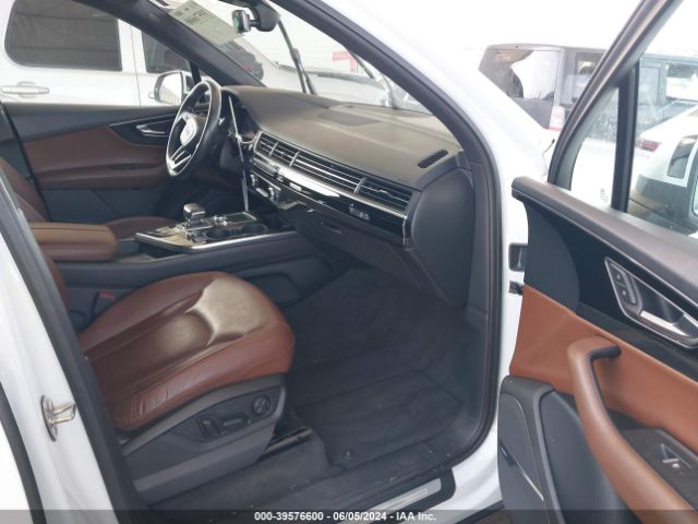 WA1VAAF76JD019086 Audi Q7 3.0t Premium