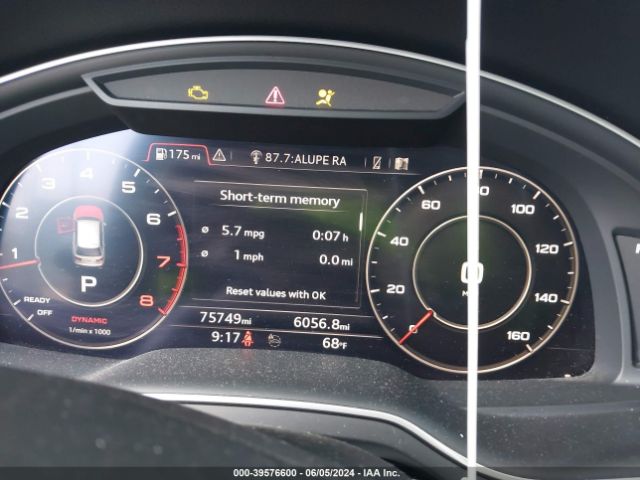 WA1VAAF76JD019086 Audi Q7 3.0t Premium