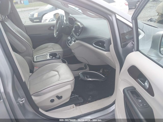 2C4RC1GG9LR192035 Chrysler Pacifica Limited