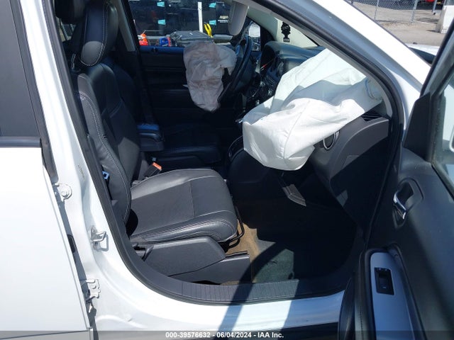 1C4NJCEA6HD131251 Jeep Compass High Altitude Fwd