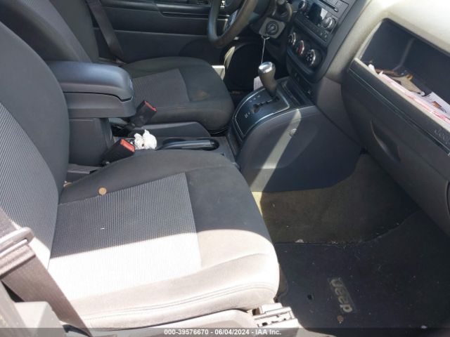 1C4NJRBB8GD782508 Jeep Patriot Sport