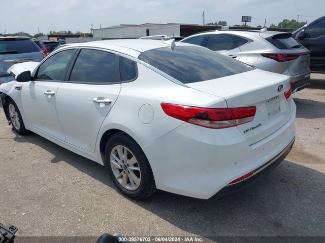 KIA Optima Lx 2018 5XXGT4L32JG207895 Image 3