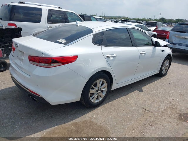 KIA Optima Lx 2018 5XXGT4L32JG207895 Image 4