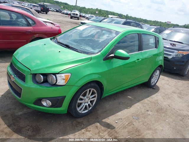Chevrolet Sonic Lt Auto 2014 1G1JC6SB5E4214486 Image 2