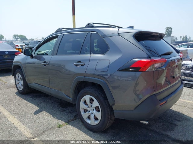 Toyota RAV4 LE 2019 JTMF1RFV0KJ004867 Image 3