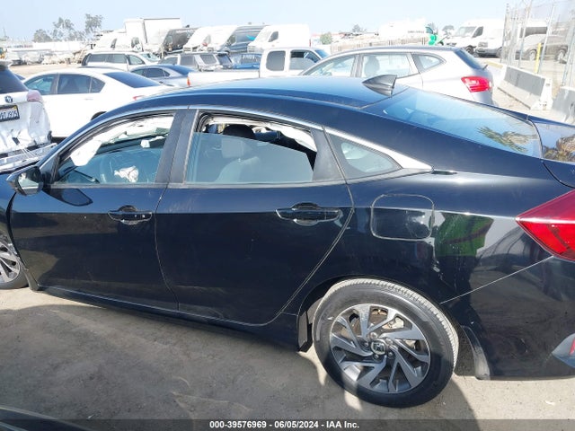 Honda CIVIC EX 2018 2HGFC2F78JH590903 Image 14