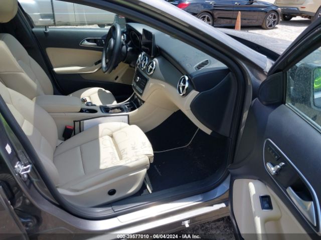 WDCTG4GB3KJ624647 Mercedes-Benz Gla 250 4matic