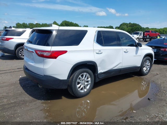 Chevrolet Traverse Ls 2019 1GNERFKWXKJ172332 Image 4