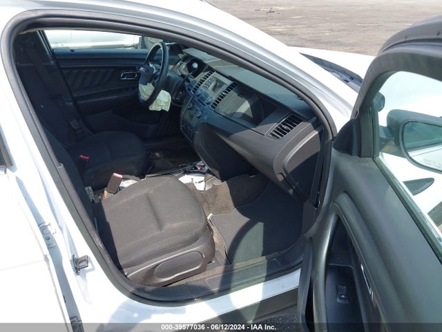 Ford Police Interceptor 2015 1FAHP2MK5FG128035 Image 5