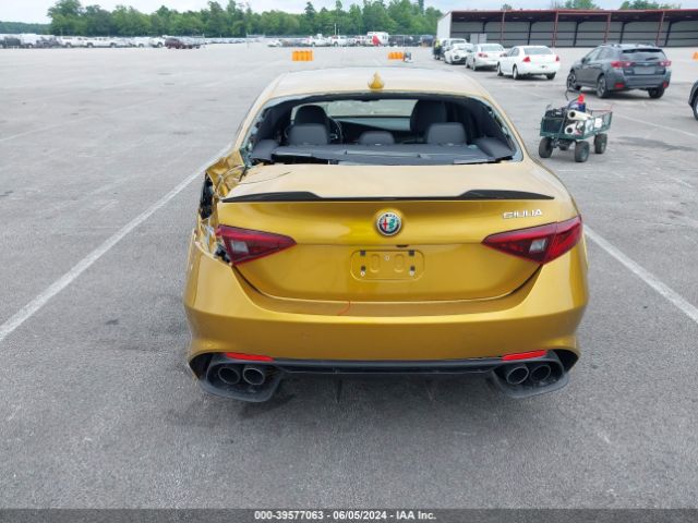 ZARFAMEV6N7666836 Alfa Romeo Giulia Quadrifoglio Rwd