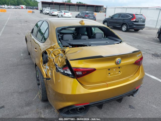 ZARFAMEV6N7666836 Alfa Romeo Giulia Quadrifoglio Rwd
