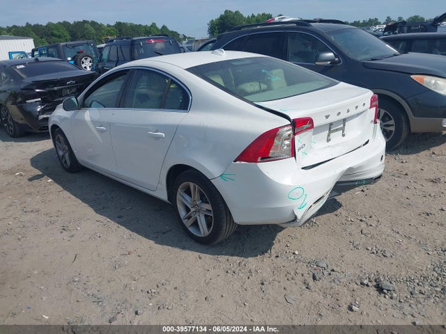 YV126MFK3F2366520 Volvo S60 T5 Premier