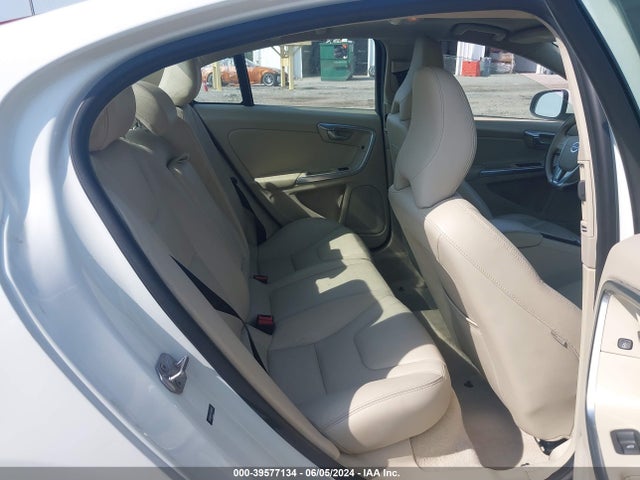 YV126MFK3F2366520 Volvo S60 T5 Premier