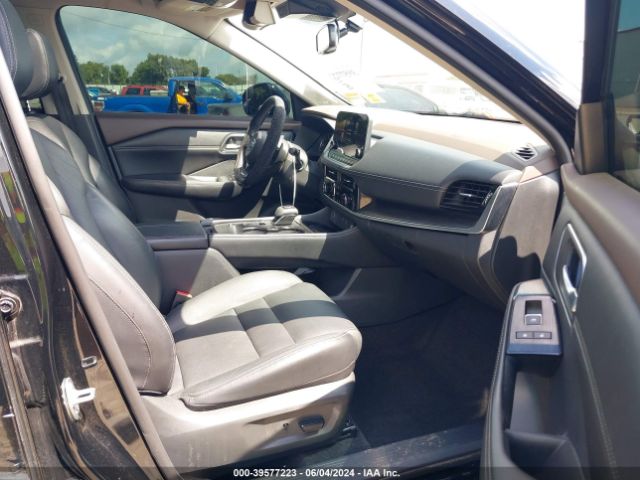 5N1AT3CA7MC772867 Nissan Rogue Sl Fwd