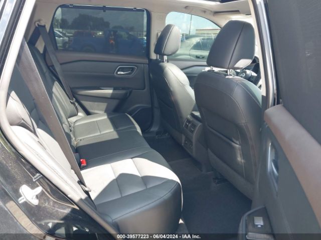 5N1AT3CA7MC772867 Nissan Rogue Sl Fwd