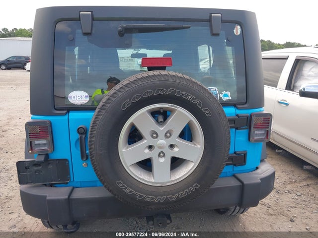 1C4BJWDG4HL624345 Jeep Wrangler Unlimited Sport 4x4