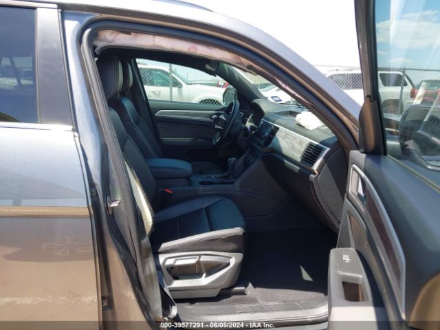 1V2DC2CA7NC209880 Volkswagen Atlas Cross Sport 2.0t Se