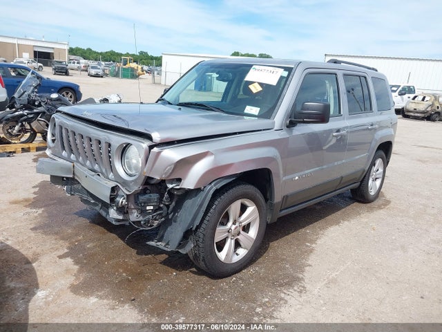 Jeep Patriot Latitude 2016 1C4NJPFA9GD636561 Image 2