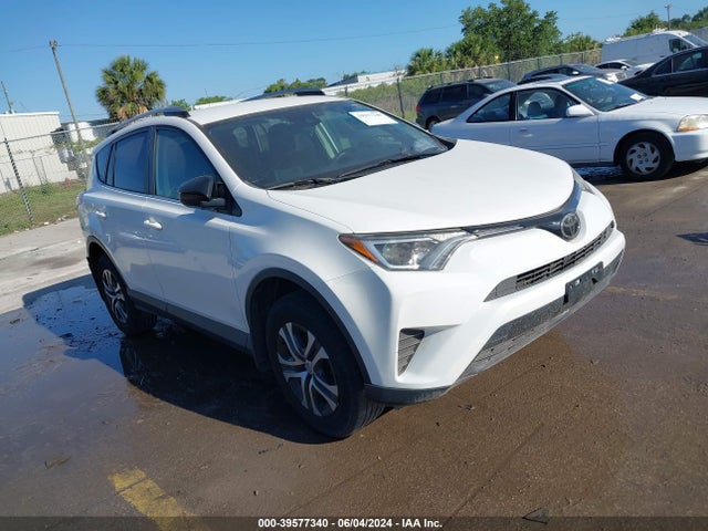 Toyota RAV4 LE 2017 JTMZFREV8HJ710364 main image