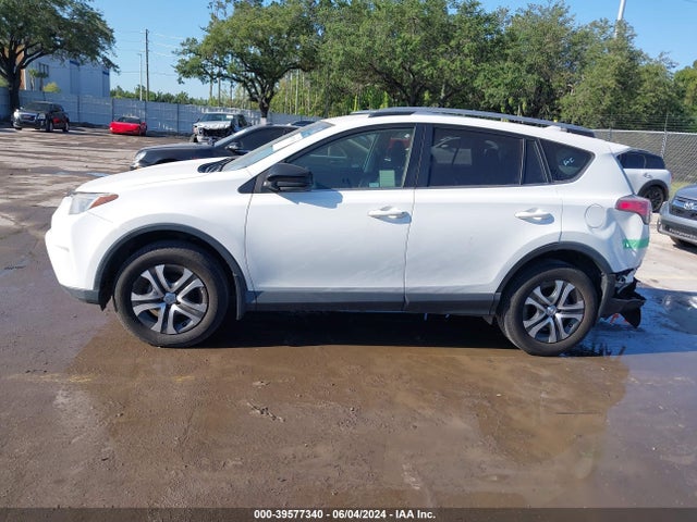 Toyota RAV4 LE 2017 JTMZFREV8HJ710364 Image 14