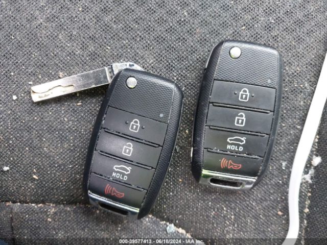 5XXGT4L39JG274946 KIA Optima Lx