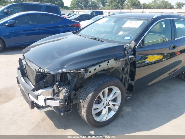 SJKCH5CP7JA004776 Infiniti Qx30 Luxe