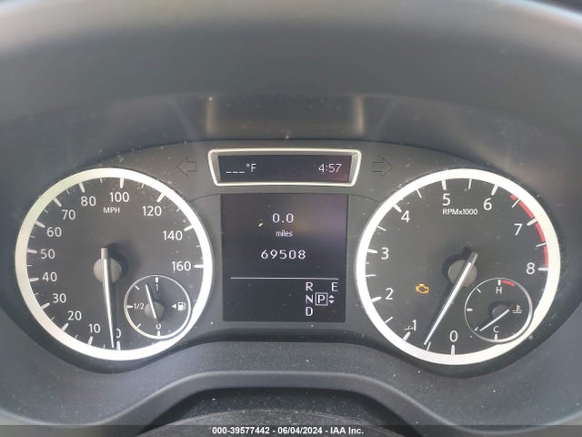 SJKCH5CP7JA004776 Infiniti Qx30 Luxe