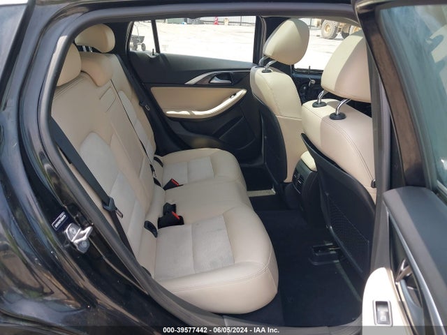 SJKCH5CP7JA004776 Infiniti Qx30 Luxe