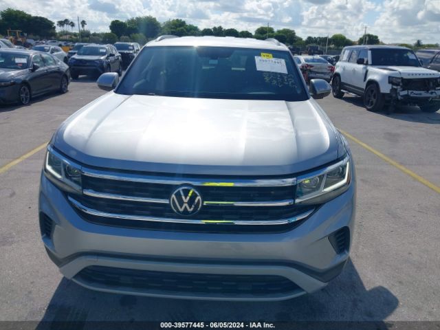 1V24C2CA2LC203983 Volkswagen Atlas Cross Sport 2.0t Se