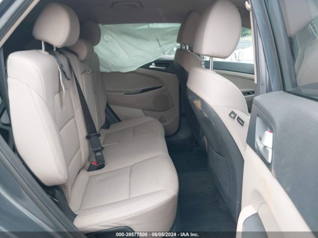 KM8J23A47KU067865 Hyundai TUCSON SE