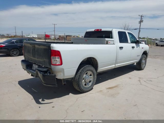 3C6UR5HJ4NG146915 RAM 2500 Tradesman  4x4 8' Box