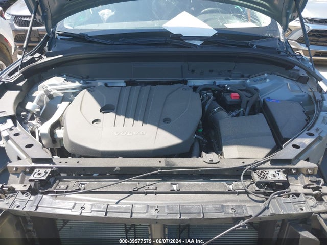 YV4L12RK0R1829682 Volvo Xc60 B5 Core Dark Theme