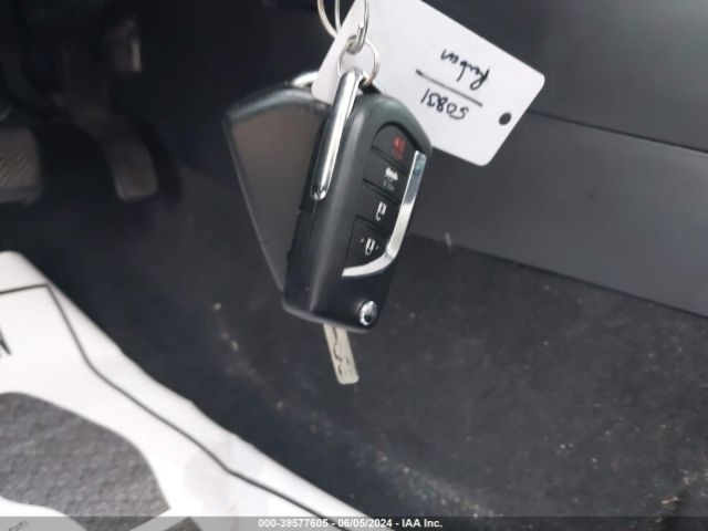 JTDEPRAE8LJ107778 Toyota COROLLA LE