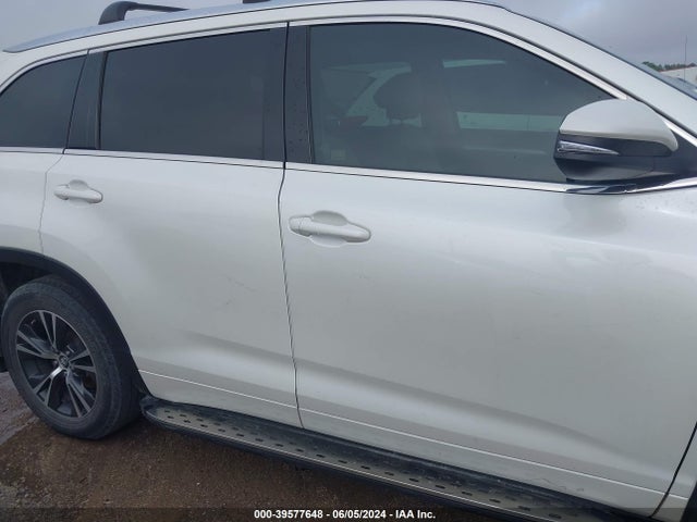 Toyota Highlander Xle V6 2016 5TDKKRFH4GS158661 Image 13