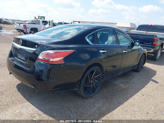 Nissan Altima 2.5 S 2015 1N4AL3AP5FC146710 Image 4