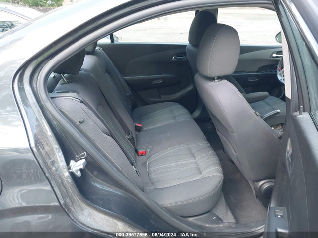 Chevrolet Sonic Lt Auto 2015 1G1JC5SG4F4144258 Image 8