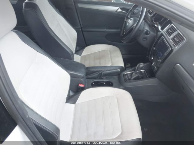 3VWD17AJ7GM406473 Volkswagen Jetta 1.8t Sport