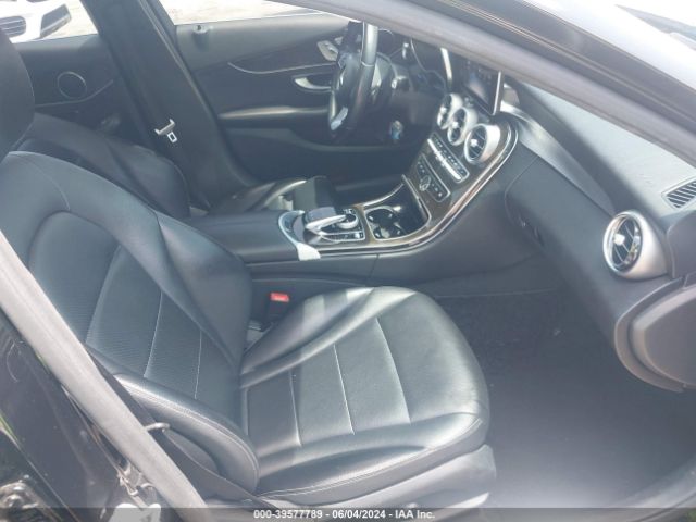 WDDWF4JB1GR167222 Mercedes-Benz C 300 Luxury/sport