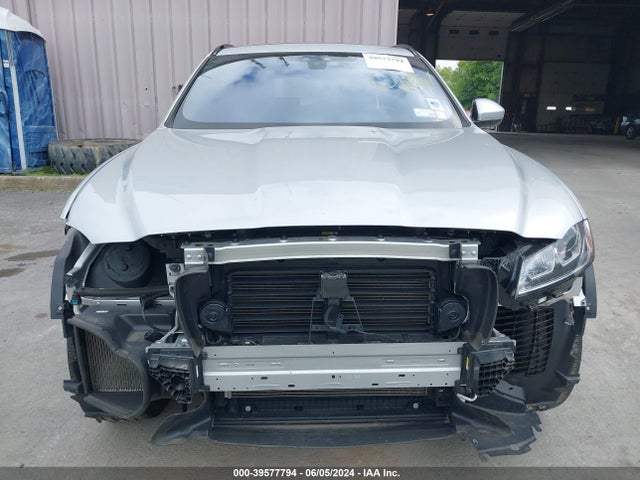 2020 JAGUAR F-PACE SADCJ2FX3LA619088 Photo 5