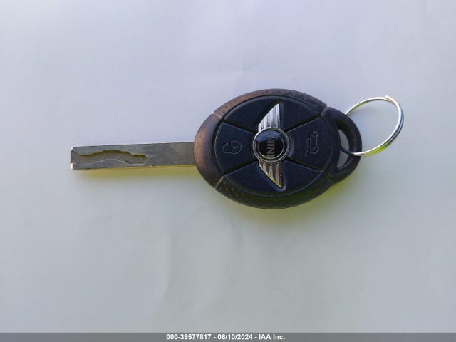 2006 MINI COOPER WMWRF33536TG15115 Photo 10