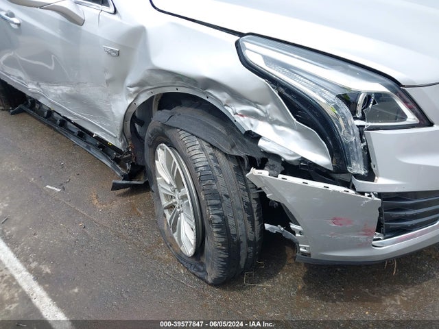 1GYKNBRS1HZ295993 Cadillac XT5 LUXURY